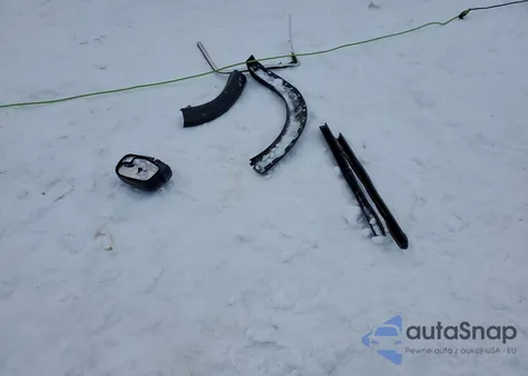 1999 Mazda B4000 Cab Plus z USA, uszkodzony, nr VIN 4F4ZR17X6XTM04569